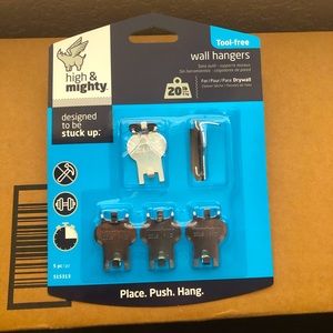 Picture Hangers for Drywall